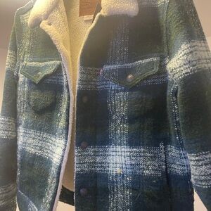 Levis/ urban outfitters Trucker Plaid Sherpa-Lined Jacket